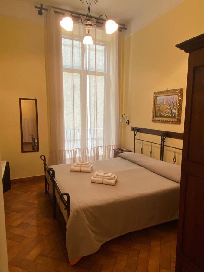 B&B Conte Cavour Νάπολη Εξωτερικό φωτογραφία