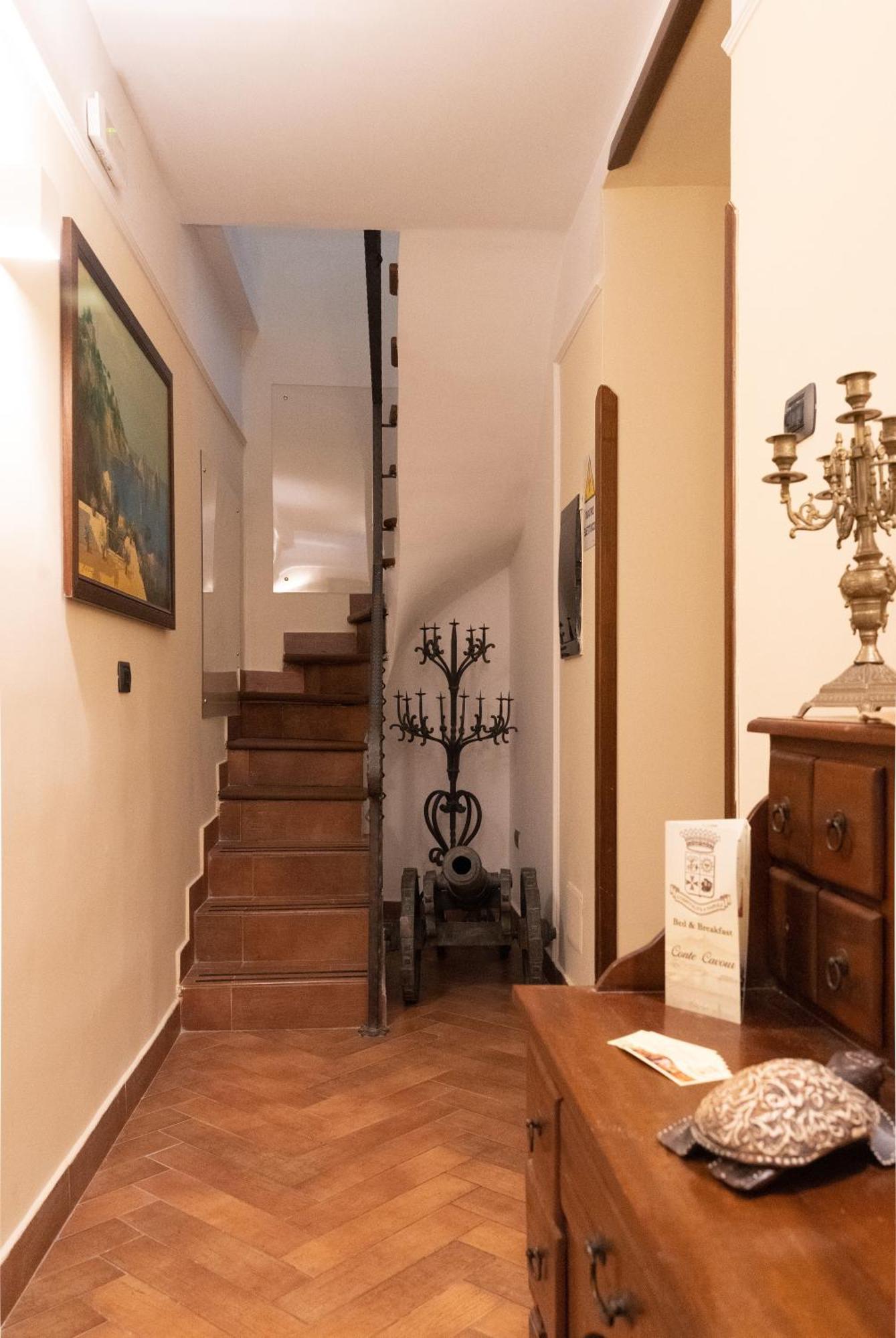 B&B Conte Cavour Νάπολη Εξωτερικό φωτογραφία