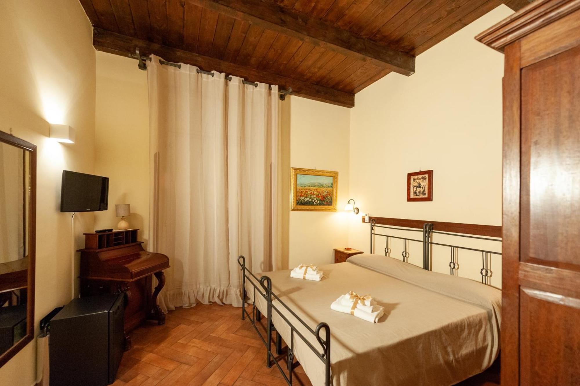 B&B Conte Cavour Νάπολη Εξωτερικό φωτογραφία