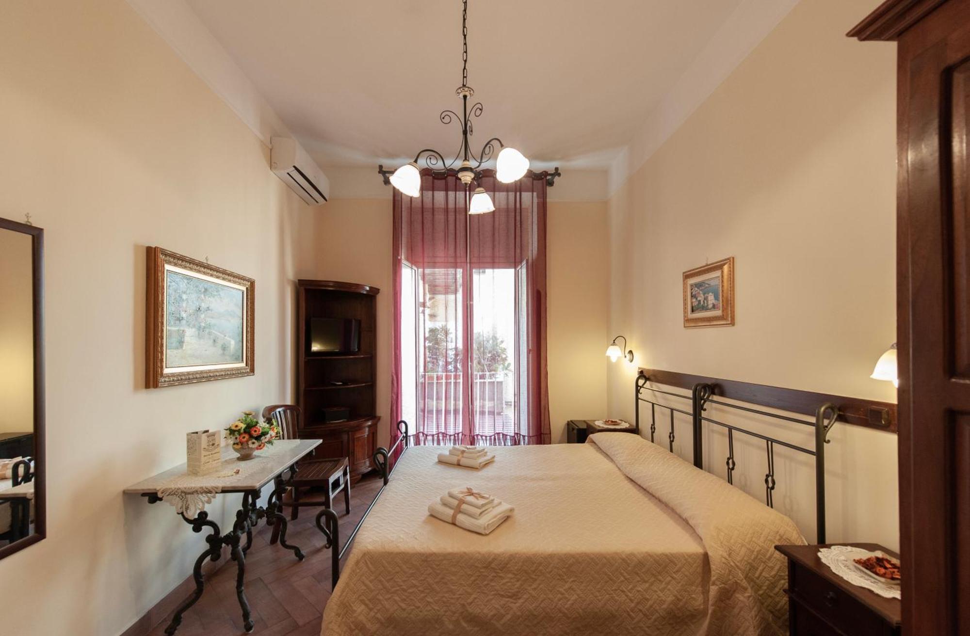 B&B Conte Cavour Νάπολη Εξωτερικό φωτογραφία