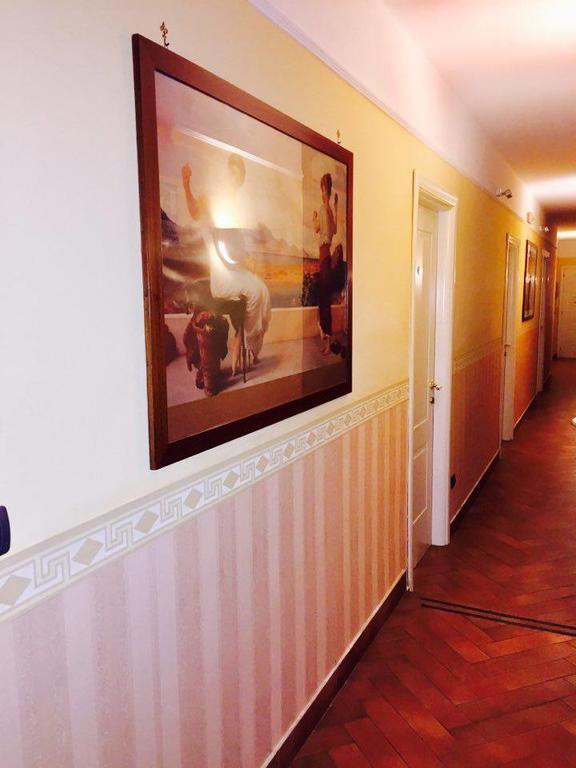 B&B Conte Cavour Νάπολη Εξωτερικό φωτογραφία
