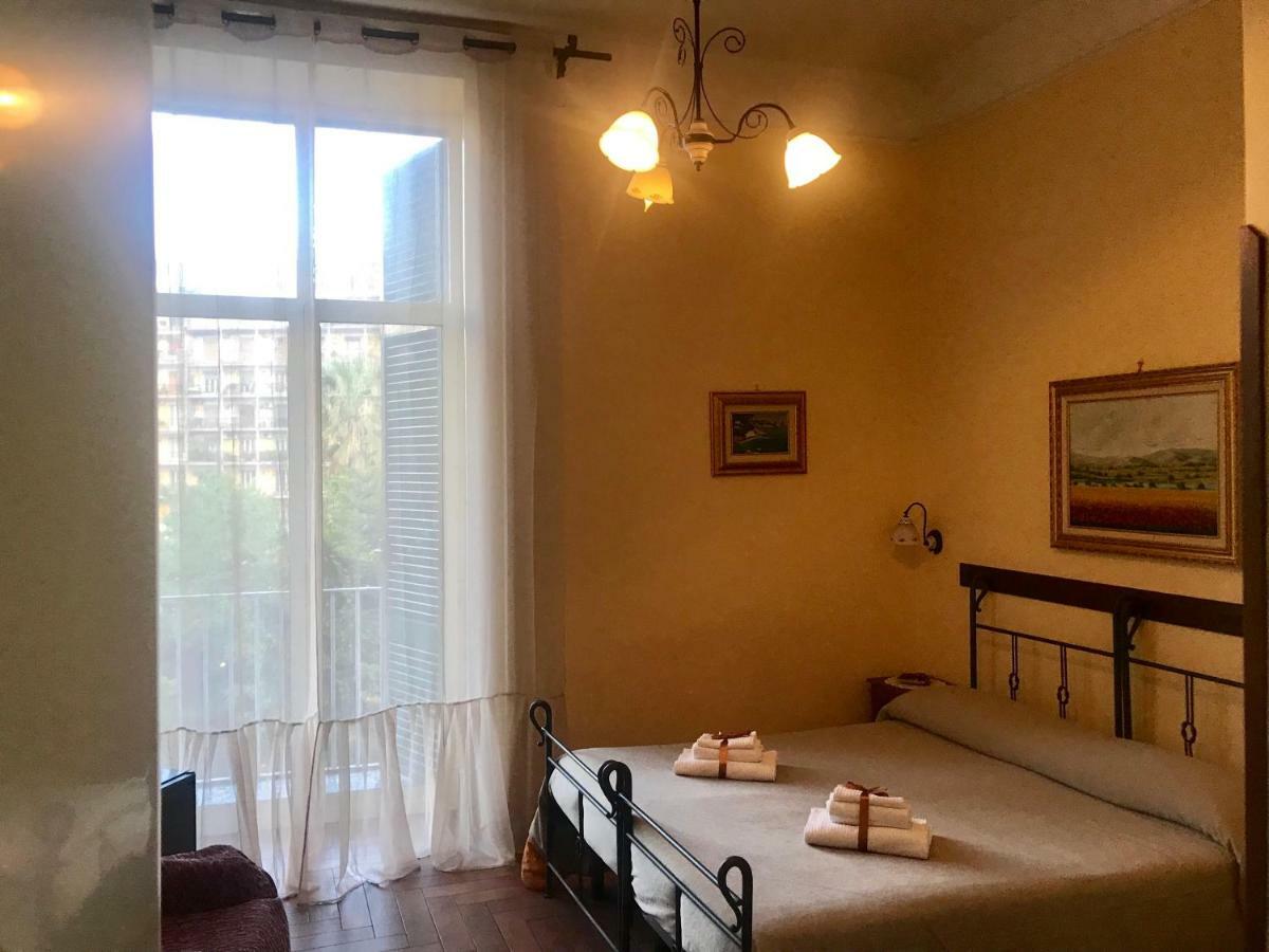 B&B Conte Cavour Νάπολη Εξωτερικό φωτογραφία