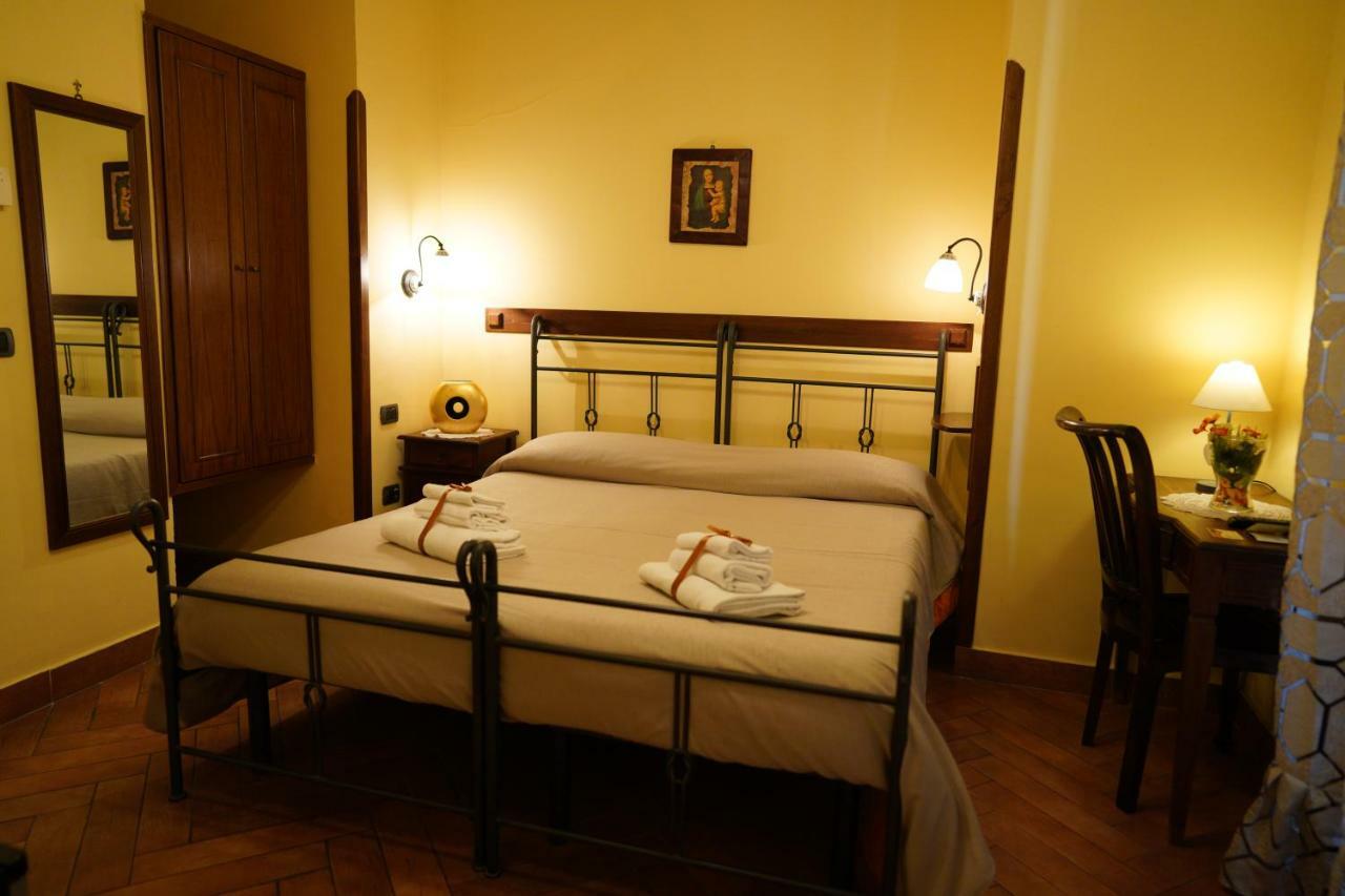 B&B Conte Cavour Νάπολη Εξωτερικό φωτογραφία