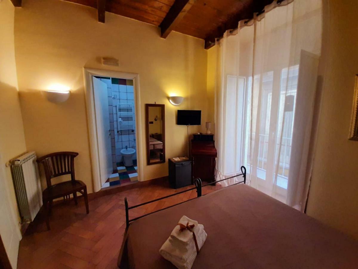 B&B Conte Cavour Νάπολη Εξωτερικό φωτογραφία